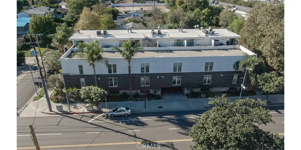 4705 Whitsett, Studio City, California 91604 home-pic-1